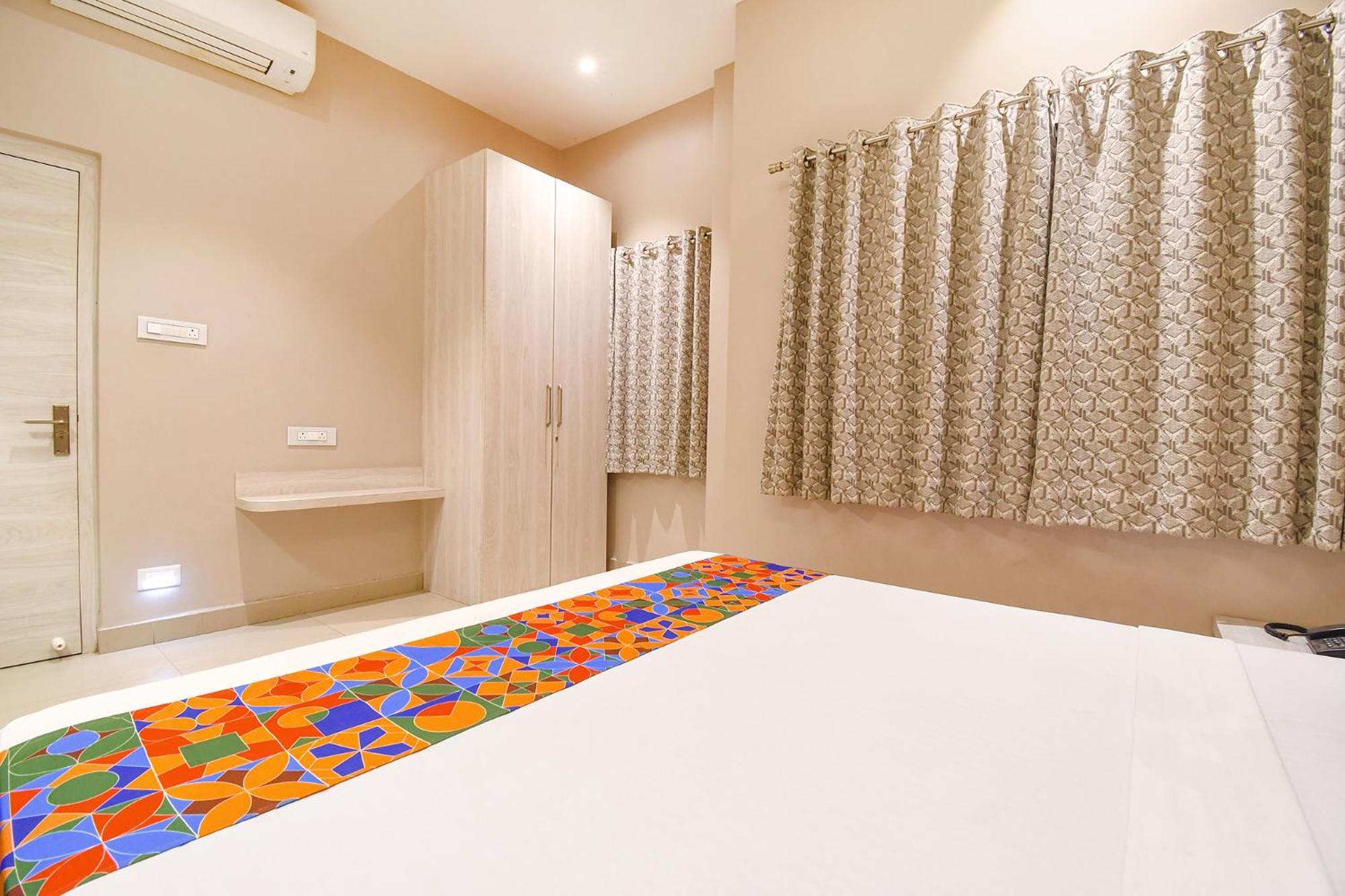 Fabhotel Kitchen Q Inn - Belaghata Calcutta Exterior foto